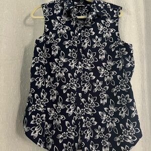 Ladies sleeveless top
